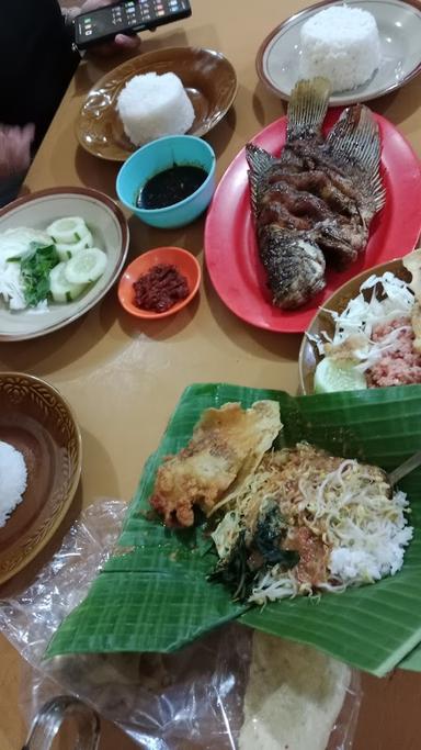 PECEL CONTONG