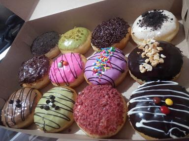 HUBIE DONUTS