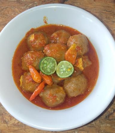 BAKSO & MIE AYAM ARABELLA