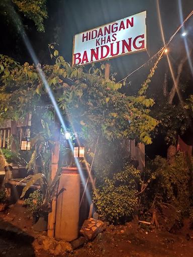 HIDANGAN KHAS BANDUNG