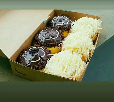 KEDAI SALWA DONAT