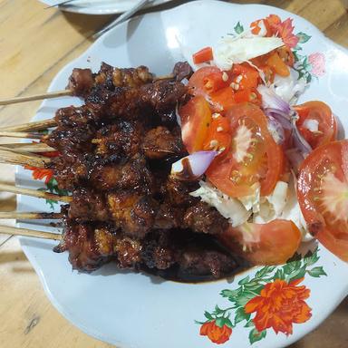 WARUNG SATE SOLO PAKDE RAGIL