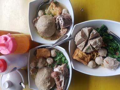 BAKSO GAUL LESEHAN SOLO