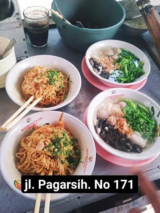 MIE BASO BABAT PANGSIT AJAT