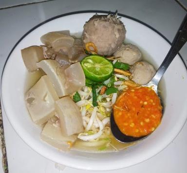 MIE KOCOK BAKSO TEH ELA