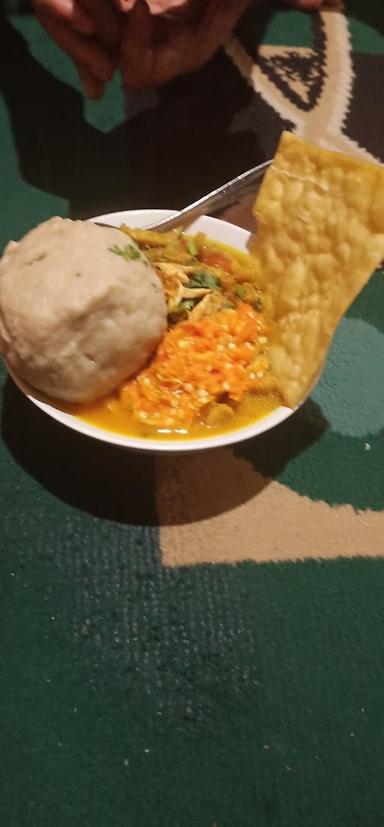 MIE KOCOK BAKSO TEH ELA