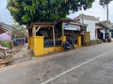 WARUNG SEBLAK TEH IYAH