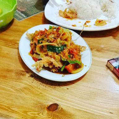 BEBEK AYAM TANCEP TULANG MAS MAOEL