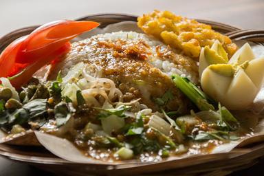 NASI KUNING, NASI LIWET & PECEL BLITAR, DIMDAM