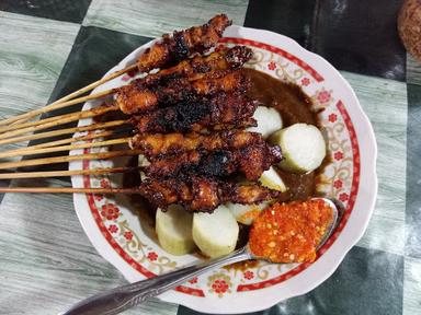 SATE MADURA CAK KUMIS BOJONGSARI