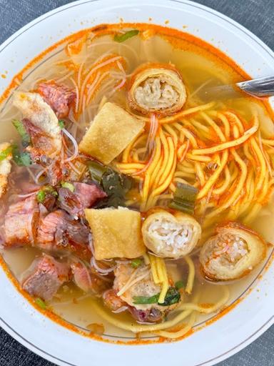 SOTO MIE KHAS BOGOR KANG ASEP SHOW