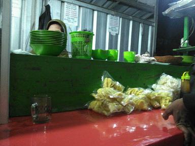 PECEL LELE PECEL AYAM SOTO MBAK PIPIT