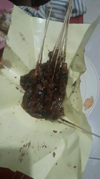 SATE MADURA AYAM KAMBING