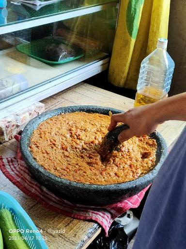 WARUNG IKAN BAKAR TONI