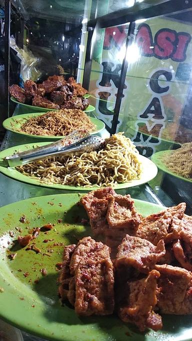 NASI KUNING NINI