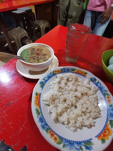 WARUNG SOP SAUDARA PASAR KALIMBU