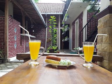 JOLAN JALAN HOMESTAY BOROBUDUR