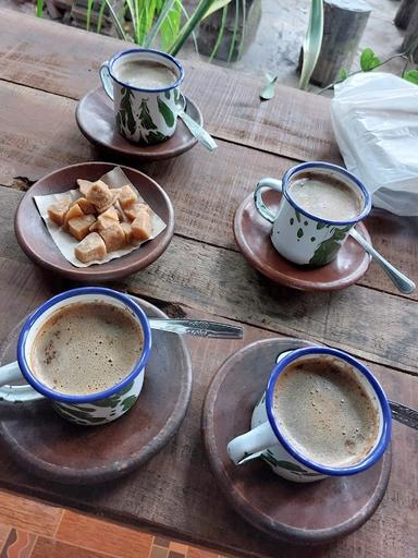 GUBUK KOPI BOROBUDUR