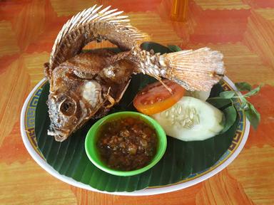 LESEHAN IKAN BAKAR KURNIA