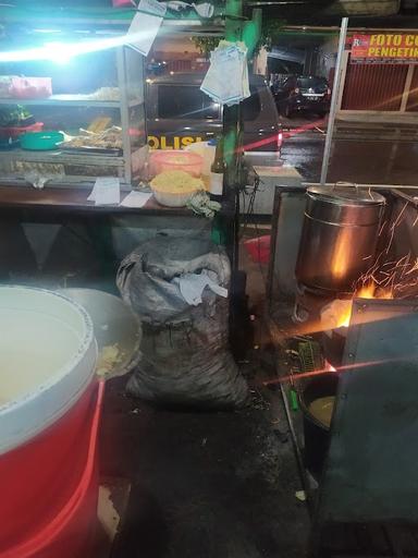 WARUNG BAKMI PAK MURI