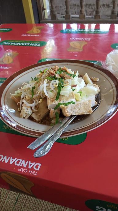 WARUNG KUPAT TAHU EMAK AIS