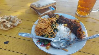 WARUNG MAKAN BU WATI