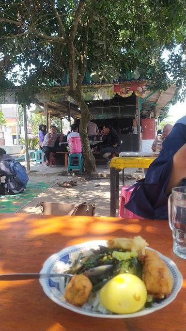 WARUNG MAKAN BU WATI