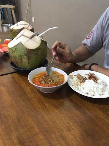 WARUNG SATE DAN TONGSENG RINGIN PUTIH