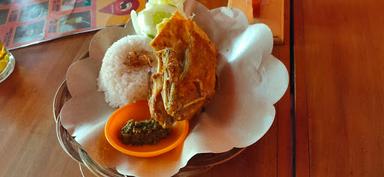 AYAM GORENG HAJI MUL