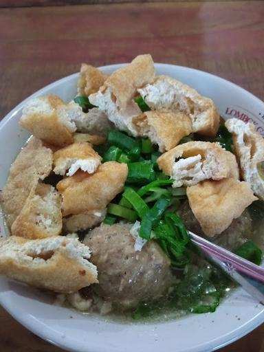 BAKSO & MIE AYAM PAK KUMIS SUNGGINGAN