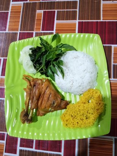 BEBEK GORENG PAK GEMBOEL