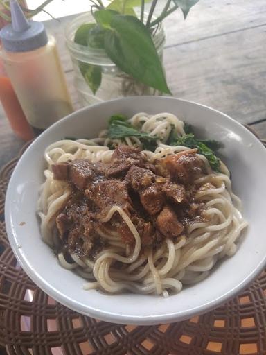 MIE AYAM DAN BAKSO, BUBUR AYAM ARJUNA