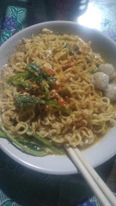 MIE AYAM DAN BAKSO, BUBUR AYAM ARJUNA