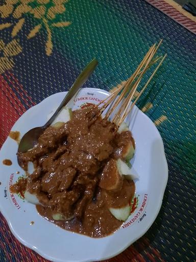 SATE AYAM CAK SOLEHHUDIN