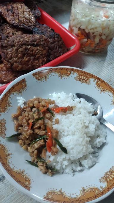 WARUNG MAKAN BU MARSIH