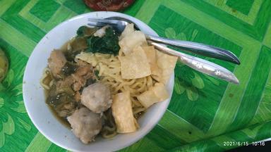 BAKSO KHARISMA SERUT BOYOLANGU TULUNGAGUNG