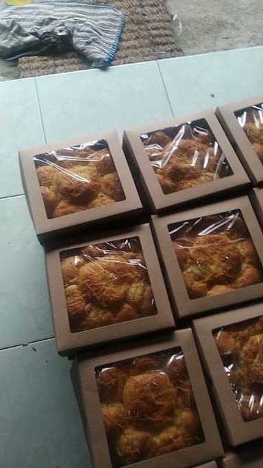 SLAMET ROSO (DOMO ROTI)