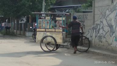 BUBUR AYAM PAK SARKIN