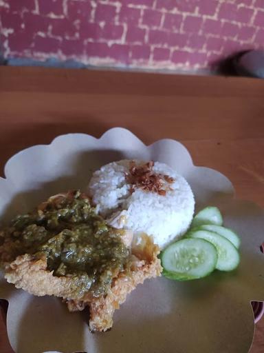 CHICKEN SAMBEL IJO IBU IPAH