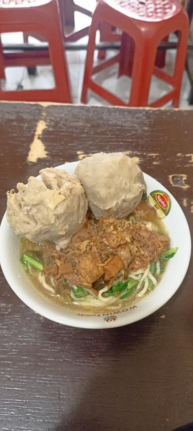 MIE AYAM BASO MUSLIM SOLO