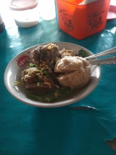 MIE BASO URAT TULANG IGA GREGET