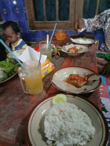 WARUNG NONGKRONG