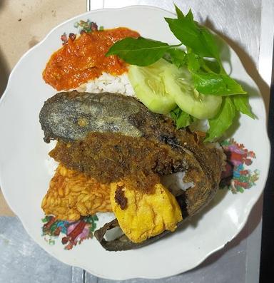 NASI BEBEK SANJAYA BLAURAN