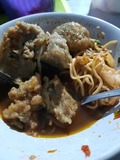 BAKSO BU DEWI