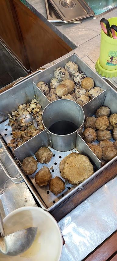 BAKSO IGA DAN TETELAN CITRA