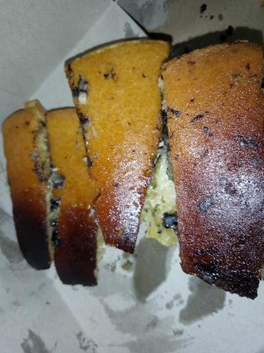 MARTABAK TERANG BULAN CAK YOGI