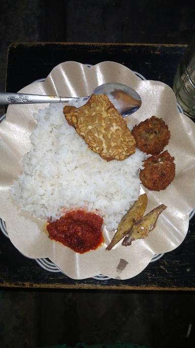 NASI LENTHO MBAK TIN