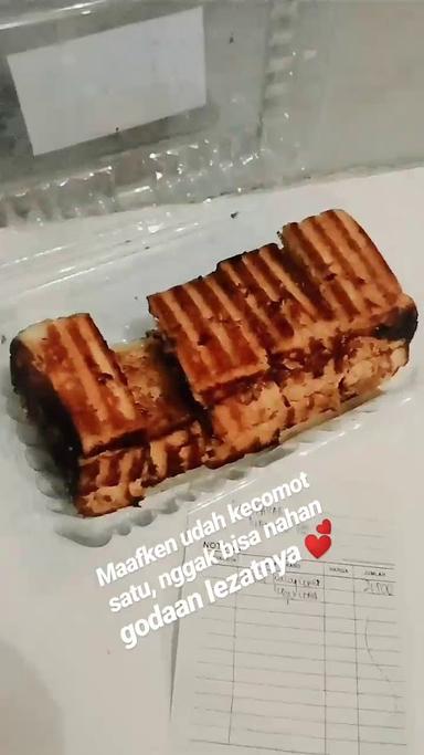 ROTI BAKAR MANTUL SIDOKEPUNG