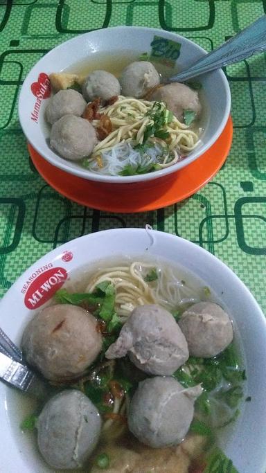 LESEHAN SARI ROSO (MIE AYAM, BAKSO, DLL)