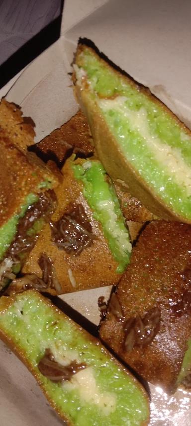 MARTABAK PANDAN